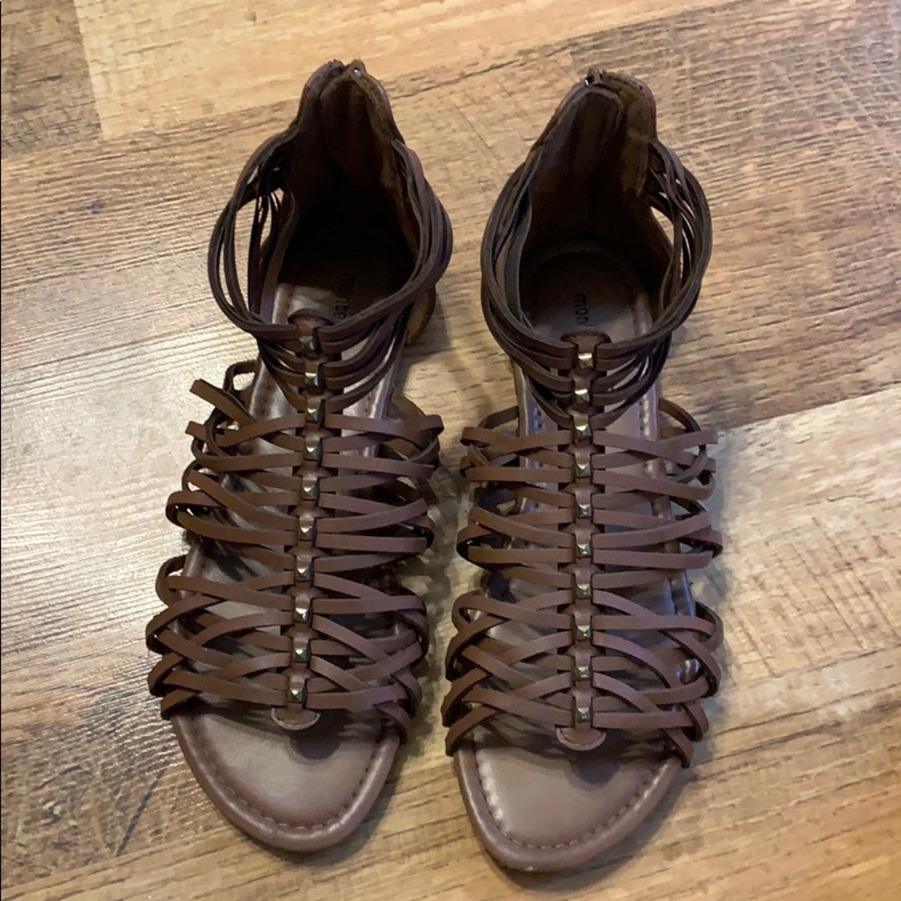 Sandals - Picture 3 of 4